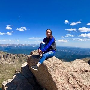 Meet your Posher, Robyn